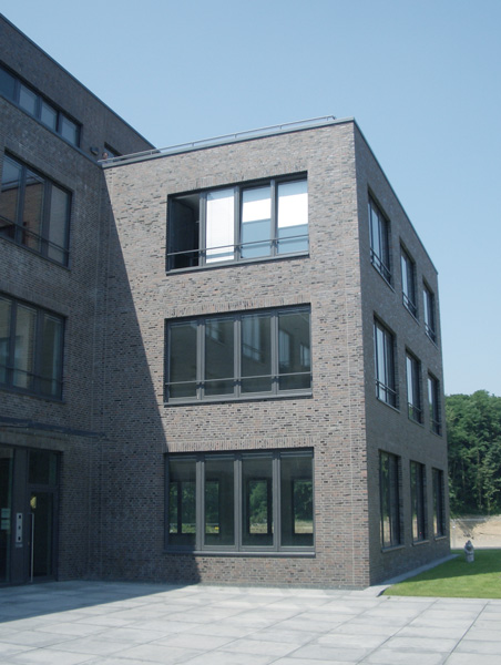 Neubau eines Bürogebädes mit Tiefgarage in Bonn - Beuel - Oberkassel